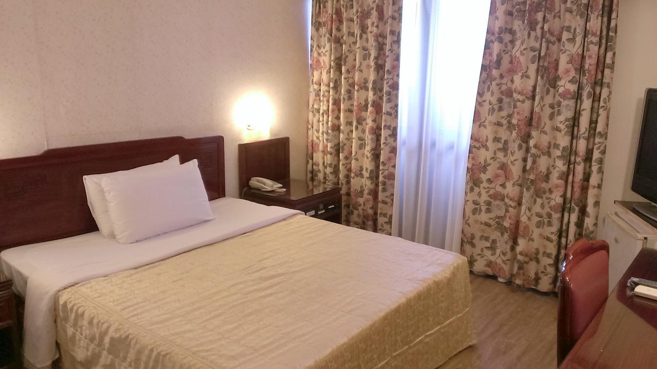 Galaxy Hotel Đài Trung Ngoại thất bức ảnh