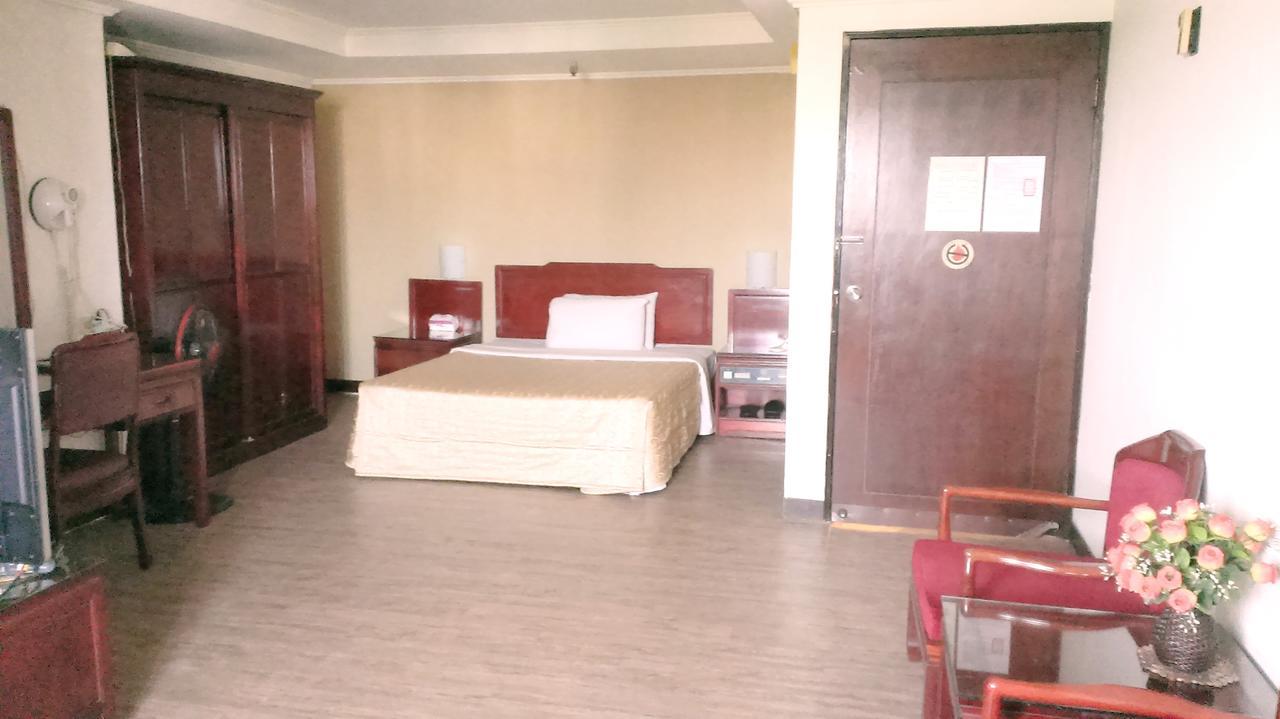Galaxy Hotel Đài Trung Ngoại thất bức ảnh